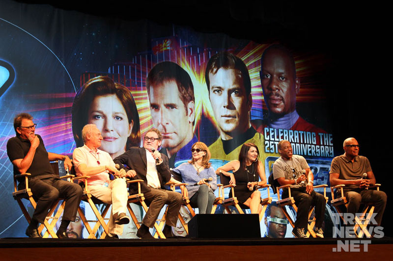 The TNG cast reunited in Las Vegas in 2012