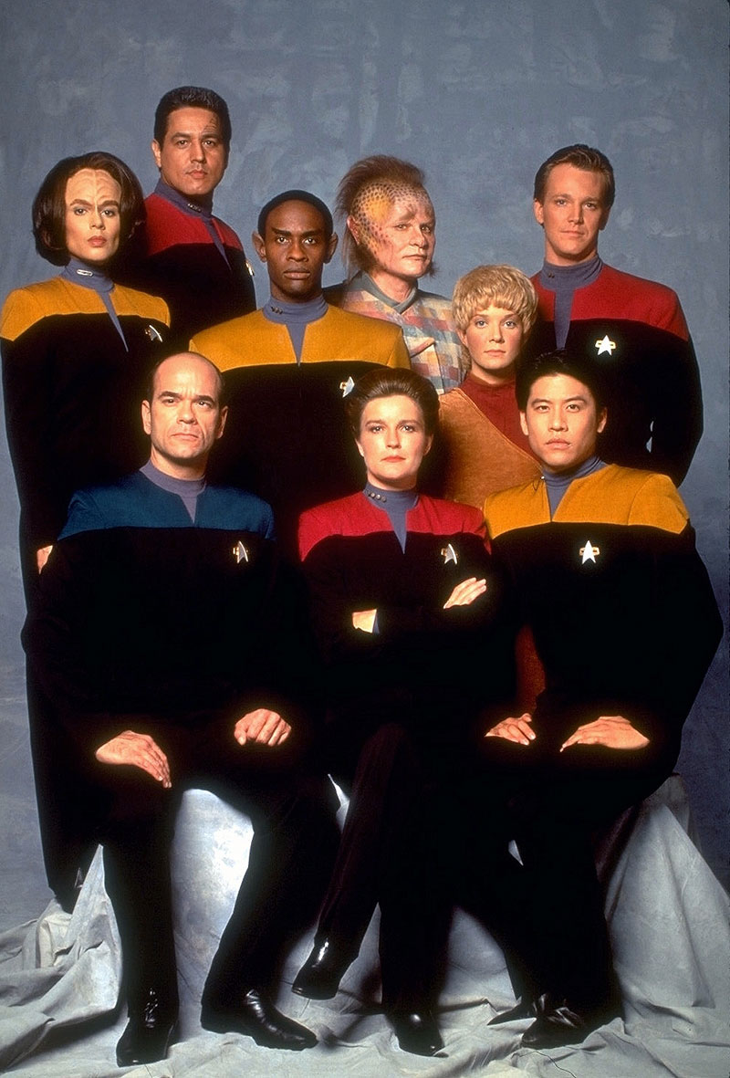 Voyager cast
