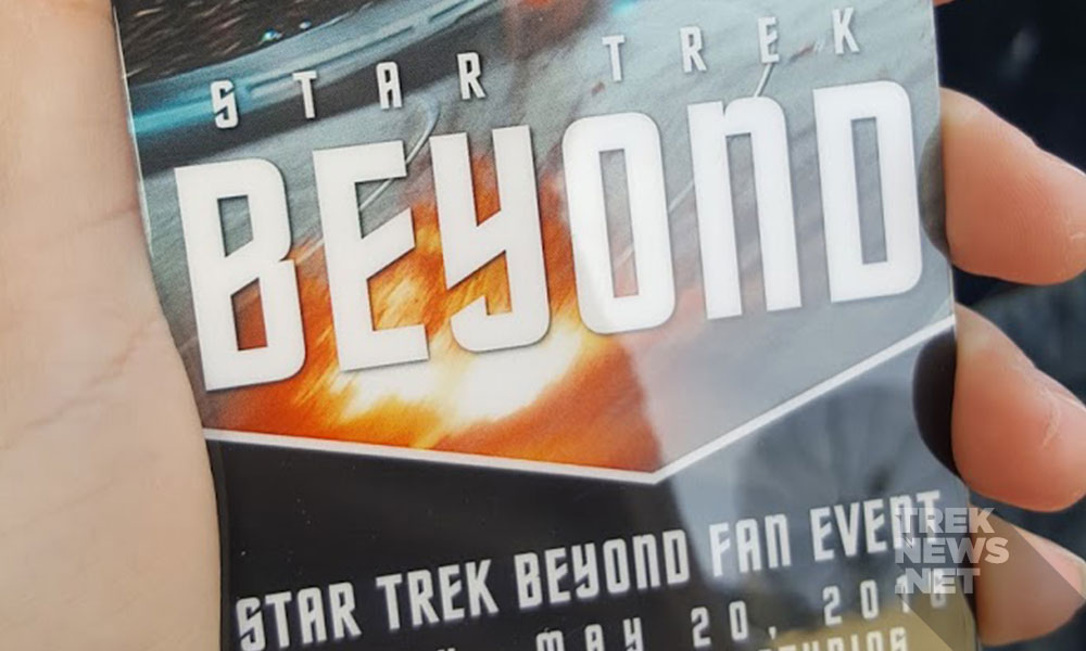 The lanyard handed out to fans and members of the media  (photo: Anna Yeutter/TrekNews.net)
