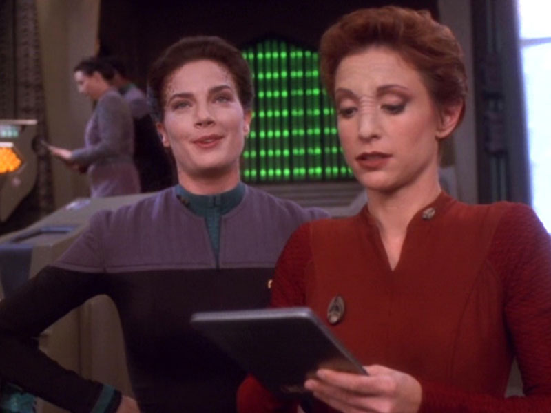 Terry Farrell as Dax and Nana Visitor as Kira on Deep Space Nine