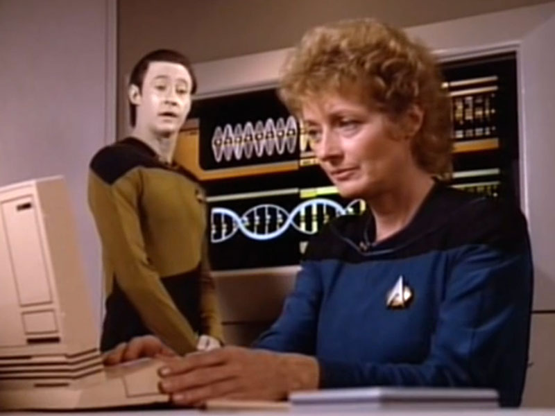 Brent Spiner as Lt. Cmdr. Data and Diana Muldaur as Cmdr. Katherine Pulaski on Star Trek: The Next Generation