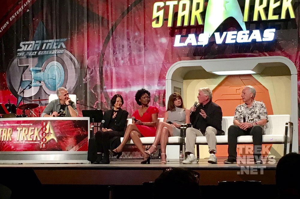 Star Trek: TNG and DS9 guest stars: Deborah Lacey, Julia Nickson, Daniel Davis, Bob Gunton, Deirdre Imershei