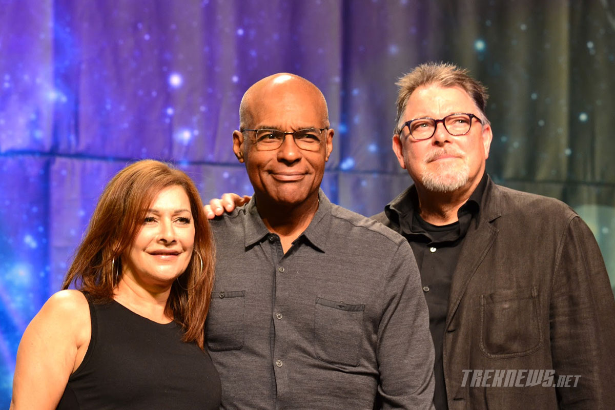 TNG co-stars Marina Sirtis, Michael Dorn and Jonathan Frakes on stage together at STLV 2017