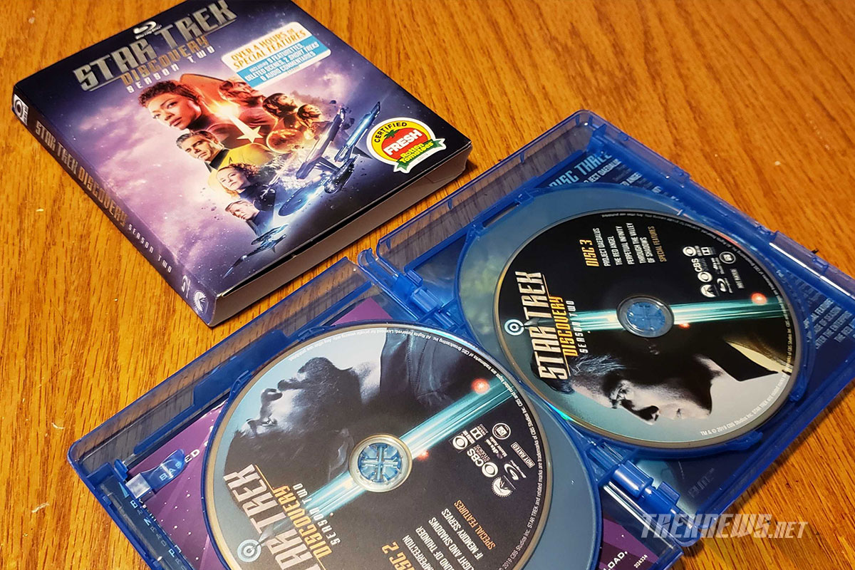 Star Trek: Discovery – Season 2 Blu- ray packaging and discs
