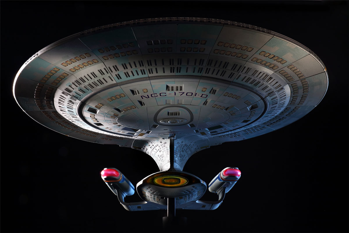 NCC 1701-D Enterprise Goldes Star Trek Special Raumschiff Metall Modell 