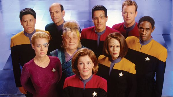 Star Trek: Voyager Documentary Surpasses $1.2M With Record-Breaking Crowdfunding Campaign