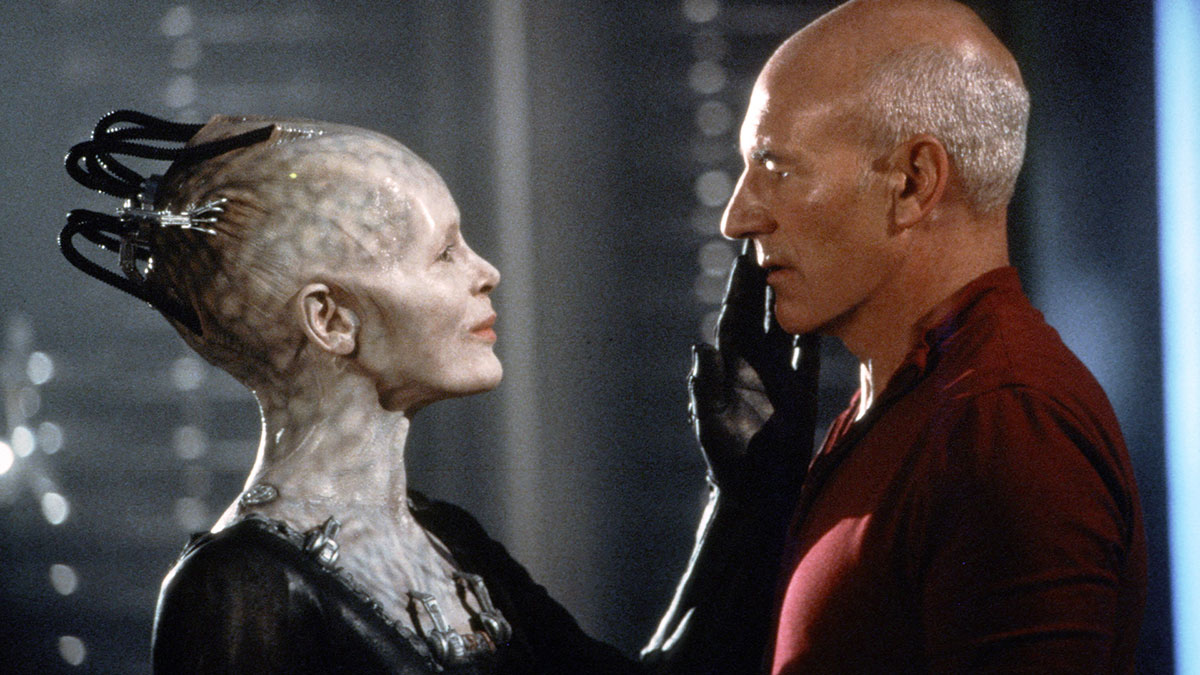 Alice Krige as the Borg Queen with Patrick Stewart as Jean-Luc Picard in Star Trek: First Contact