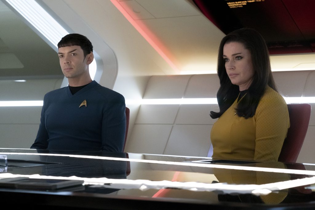 Ethan Peck as Spock and Rebecca Romijn as Una